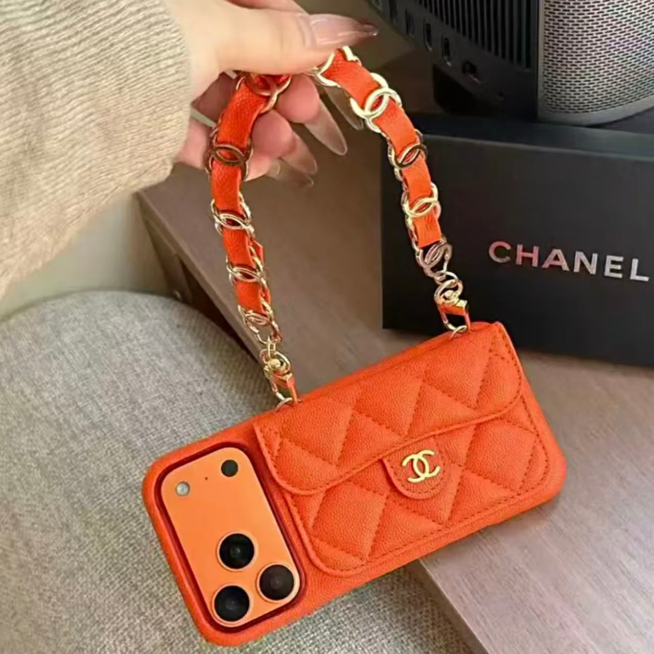 LL Phone Case（With chain）