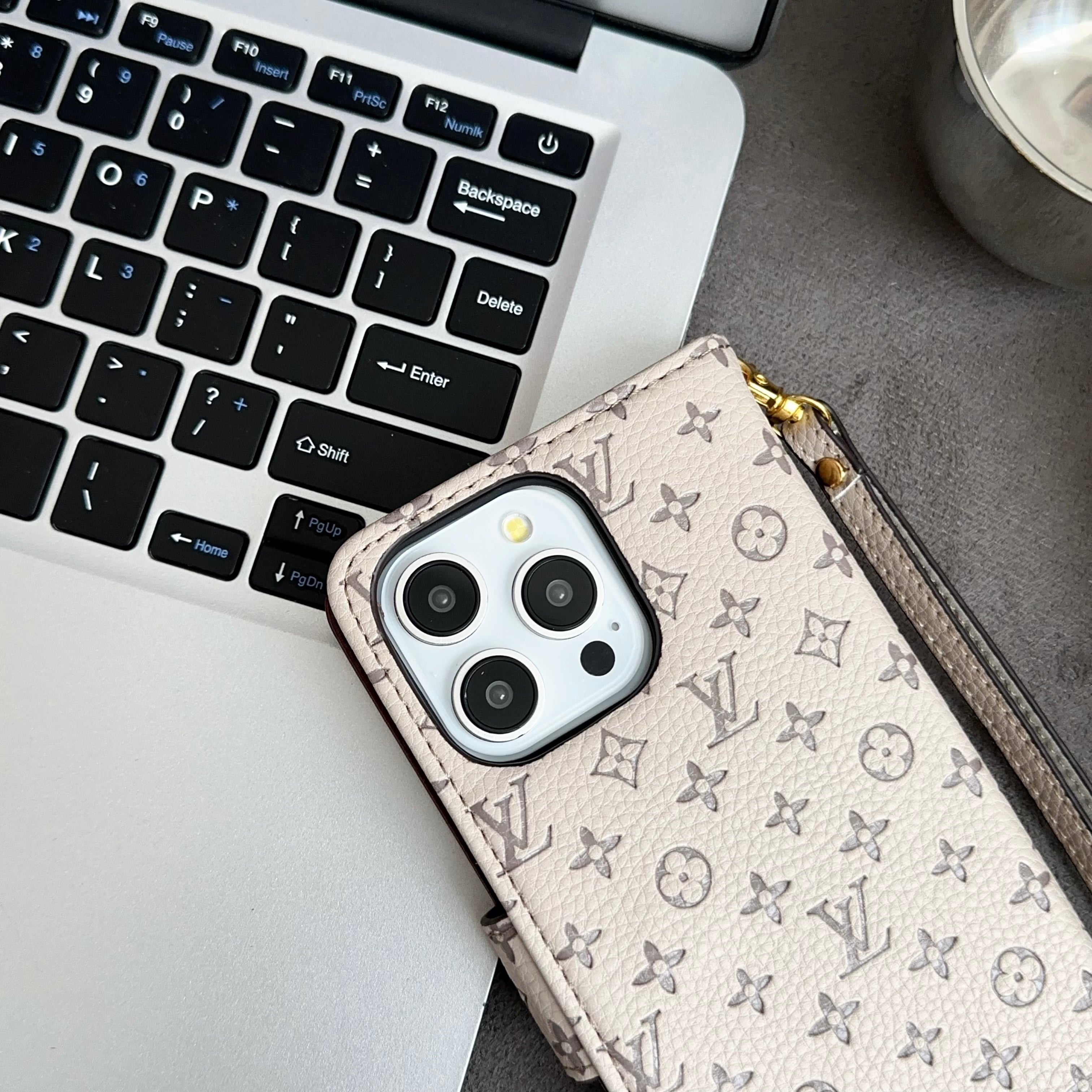 Lou Card Holder Chain iPhone Case